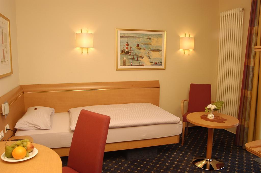 Hotel Prinz Heinrich Emden Luaran gambar